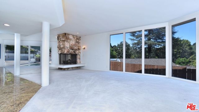 4654 Encino Avenue photo 6