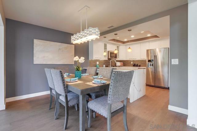 1315 Camino Linda Dr, San Marcos CA: https://media.crmls.org/mediaz/a8b495b1-6eba-4094-aaf9-068e78c0046d.jpg