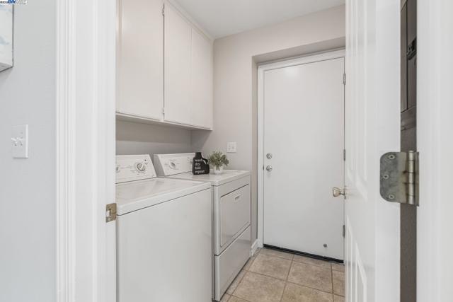 4119 Veneto Ct, Pleasanton CA: https://media.crmls.org/mediaz/a8b4f4e0-acf1-4fe3-a6ee-d0ea39f72243.jpg