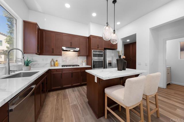 1686 Pember Avenue, Chula Vista CA: https://media.crmls.org/mediaz/a8b5294b-2324-4bd4-9069-d5762a641133.jpg