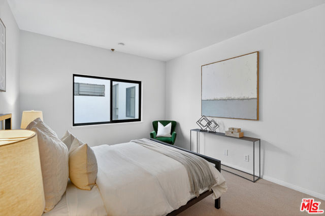 311 Bora Bora Way, Marina del Rey CA: https://media.crmls.org/mediaz/a8b5c55e-ed68-47d6-8fc1-5584562cf1f0.jpg
