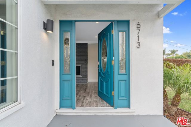 6713 Saint Clair Avenue, North Hollywood CA: https://media.crmls.org/mediaz/a8b61654-d1cf-4273-9330-71d1d2b75e21.jpg