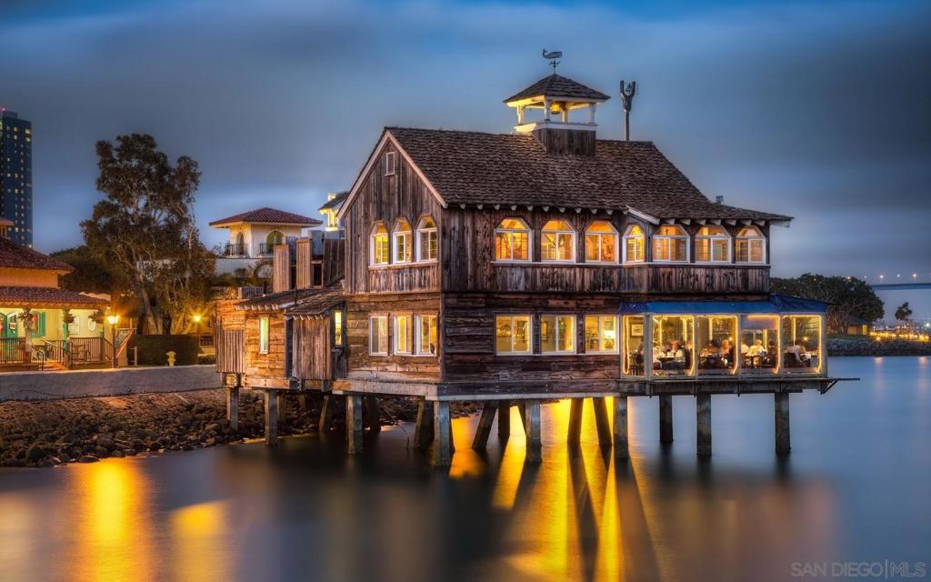 https://media.crmls.org/mediaz/a8b6208c-5b76-4b0d-a7a4-5b5ea25484a6.jpg?preset=X-Large