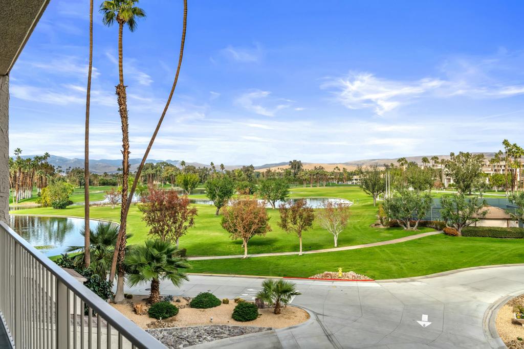 899 Island Drive #304