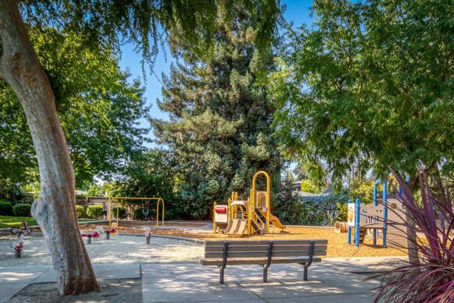 1113 Trinity Lane, Palo Alto CA: https://media.crmls.org/mediaz/a8b7ab46-c8fb-45d7-bcdb-ecf2b0c59bfe.jpg