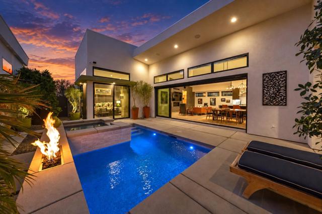 160 Obsidian Loop N, Palm Springs, CA 92264