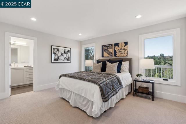 625 Sky Hy Cir, Lafayette CA: https://media.crmls.org/mediaz/a8b80ea9-c518-464f-80be-967d1e003229.jpg