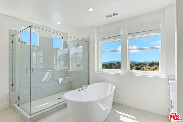 21316 Poema Place, Chatsworth CA: https://media.crmls.org/mediaz/a8b85ca7-af40-43db-ad3b-a2b9c723d947.jpg