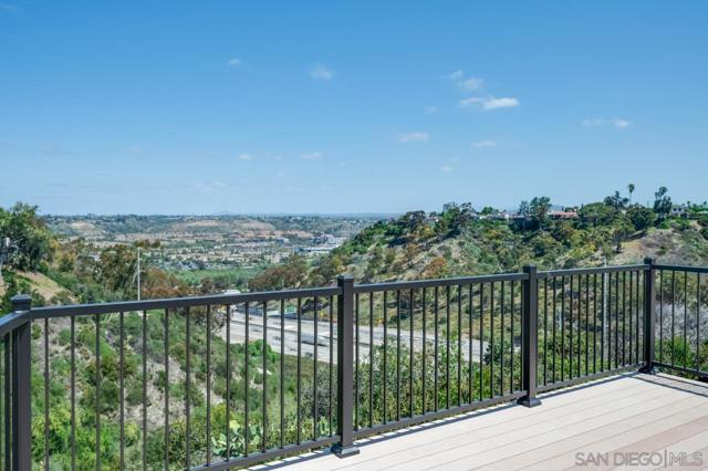 2936 Copley Ave, San Diego CA: https://media.crmls.org/mediaz/a8b8bc0a-822a-43c1-976b-40c29e4245d8.jpg