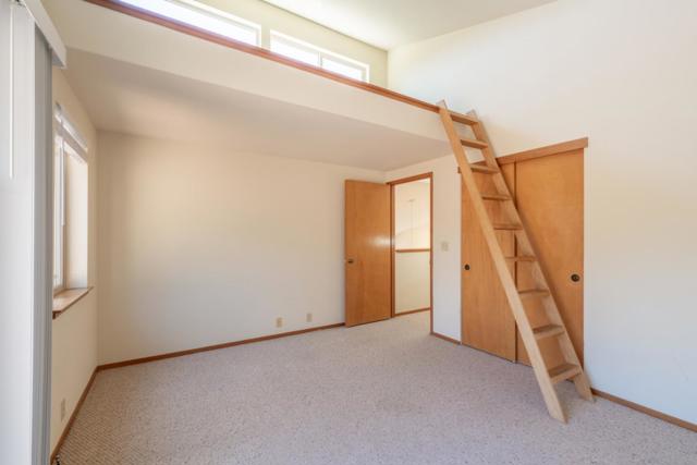 9365 Los Prados Drive, Carmel CA: https://media.crmls.org/mediaz/a8b8c069-1264-4c09-a37f-1dc558ff7e49.jpg