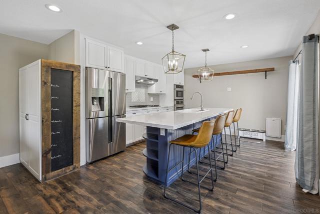 1198 Gazania Ct, San Marcos CA: https://media.crmls.org/mediaz/a8bbd79b-41b4-4fcc-b5fa-6ed32c95e156.jpg