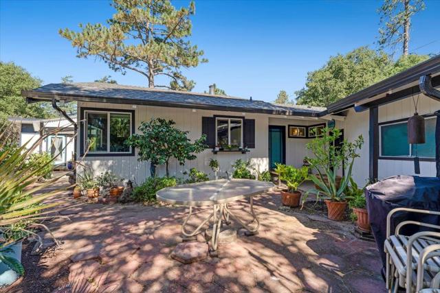 185 Woodston Way, Ben Lomond CA: https://media.crmls.org/mediaz/a8bc3784-d2a6-419b-a388-e85b9335e3cd.jpg