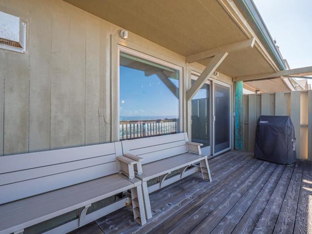 372 Oceanview Drive, La Selva Beach CA: https://media.crmls.org/mediaz/a8bc824d-5ba7-4014-a6ce-6f527ec751f8.jpg