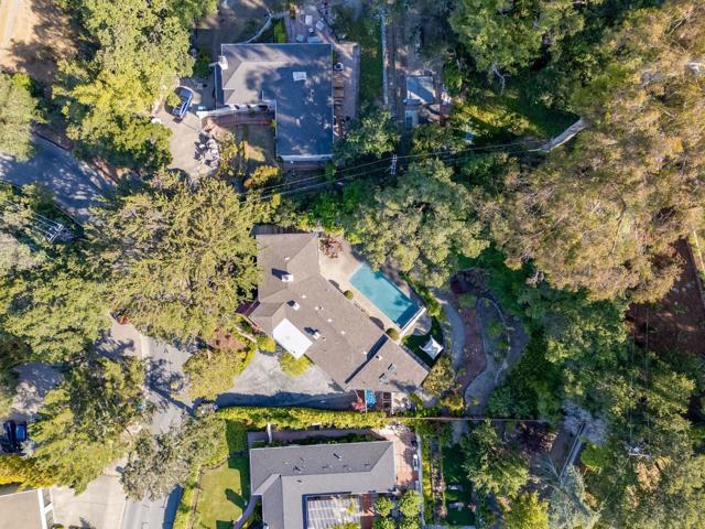 401 Hillsborough Boulevard, Hillsborough CA: https://media.crmls.org/mediaz/a8bce0f5-eaa7-4c99-9ee5-ebd2e790e3b5.jpg