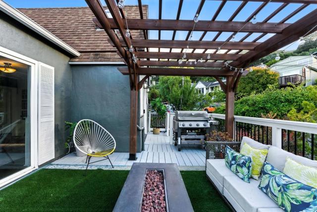 35 Mono Street, Brisbane CA: https://media.crmls.org/mediaz/a8bd3f50-f12b-4055-8c1e-0ef6b9abe532.jpg