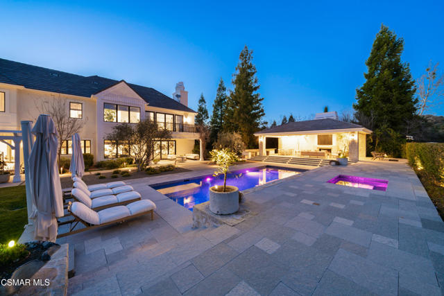 2160 Marshbrook Road, Thousand Oaks CA: https://media.crmls.org/mediaz/a8bd6b45-7f45-48d2-827b-5daf7cb1aeb4.jpg