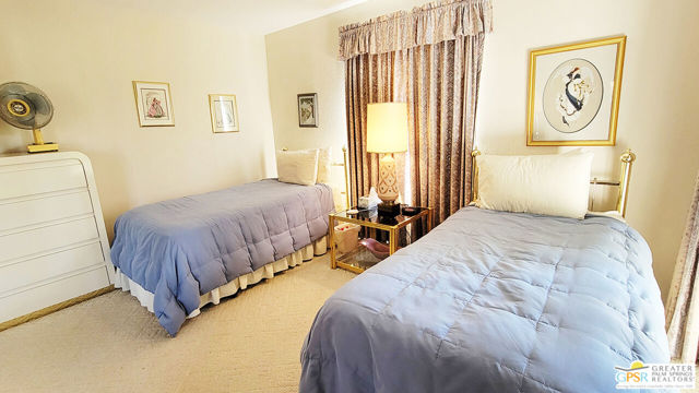 2700 E Mesquite Avenue, Palm Springs CA: https://media.crmls.org/mediaz/a8bdf781-38dd-4b3c-9e52-ca4164b8a034.jpg