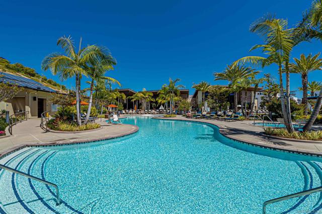 2335 Aperture Circle, San Diego CA: https://media.crmls.org/mediaz/a8beb415-9e76-4f67-9252-4bc112ec95e4.jpg