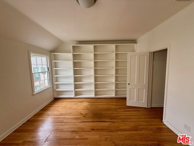 236 South Spalding Drive, 1/2 photo 21
