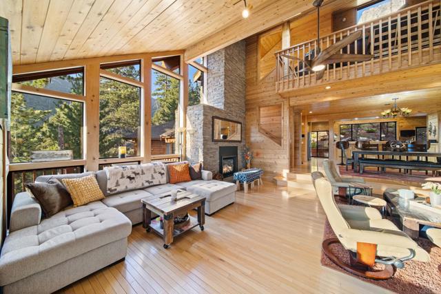 Image 46 of 75 For 24938 Roble Drive