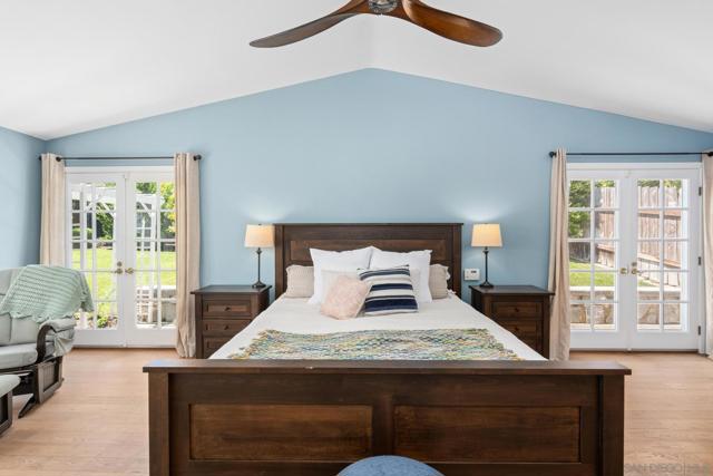 3733 La Cresta Dr, San Diego CA: https://media.crmls.org/mediaz/a8c03b0e-880b-4b6b-a337-6365098741e1.jpg