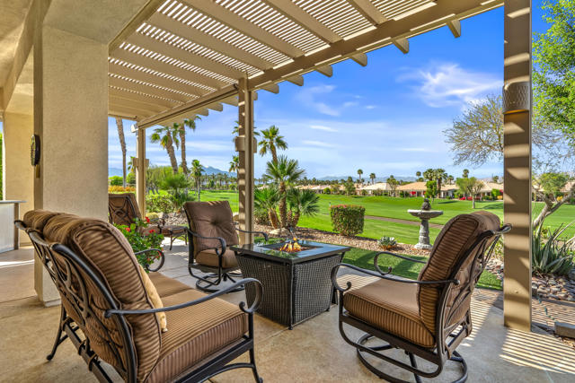 80610 Prestwick Place, Indio CA: https://media.crmls.org/mediaz/a8c150b7-bcb6-49d7-8ef1-985e7eb9fd2d.jpg