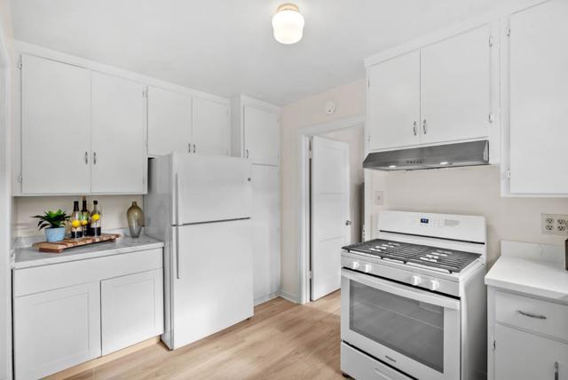 0 Huntington Avenue, San Bruno CA: https://media.crmls.org/mediaz/a8c2368b-93f8-4cb6-be71-e1ea981bda5e.jpg