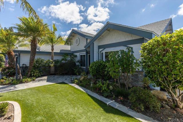 1054 La Sombra Drive, San Marcos CA: https://media.crmls.org/mediaz/a8c30198-e480-4d50-acef-2284e95fc677.jpg