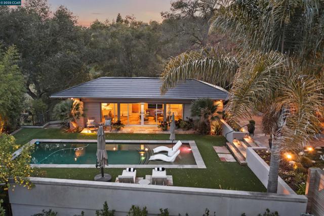 1121 Estates Dr, Lafayette CA: https://media.crmls.org/mediaz/a8c3797c-8afb-439c-99ce-f97ddec4770d.jpg
