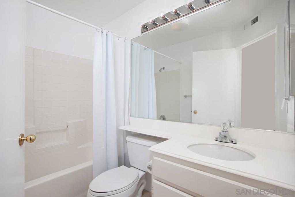 5558 Renaissance Ave - photo 19