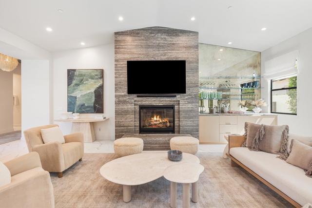 Image 15 of 69 For 75167 Mansfield Drive