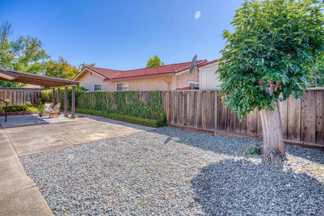 5381 Carryback Avenue, San Jose CA: https://media.crmls.org/mediaz/a8c5443a-c039-48bb-85d4-dcb05118b964.jpg