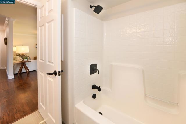 1818 Granada Dr, Concord CA: https://media.crmls.org/mediaz/a8c5dad1-546c-4787-835b-b77186f139e2.jpg