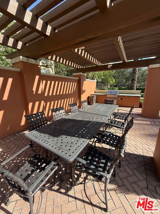 65 Plateau, Irvine CA: https://media.crmls.org/mediaz/a8c64900-83d8-497c-b417-ee16841affcd.jpg