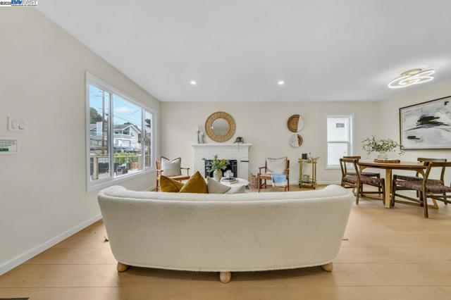 1541 Merced Street, Richmond CA: https://media.crmls.org/mediaz/a8c760e7-7f13-4ae1-932f-faf1d72381fd.jpg