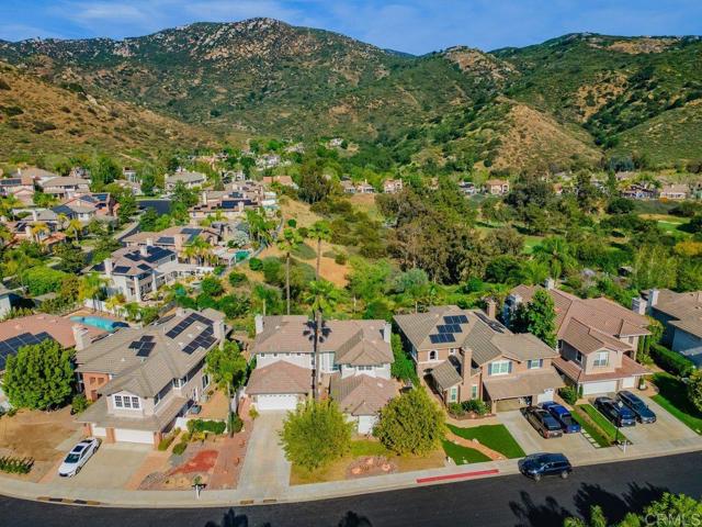2312 Orchard View Ln., Escondido CA: https://media.crmls.org/mediaz/a8c7f95e-aff0-42c6-9dac-f95dc9d27051.jpg