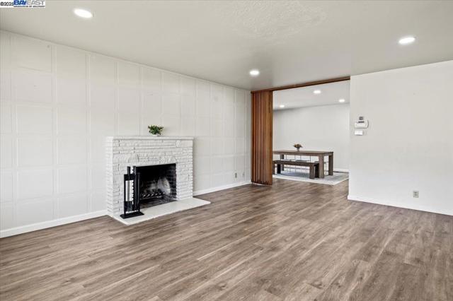 4105 Heyer Ave, Castro Valley CA: https://media.crmls.org/mediaz/a8c82b57-dc12-47be-a5b0-0617797e11d9.jpg