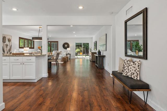 Detail Gallery Image 7 of 38 For 12940 Calle De Las Rosas, San Diego,  CA 92129 - 4 Beds | 2 Baths