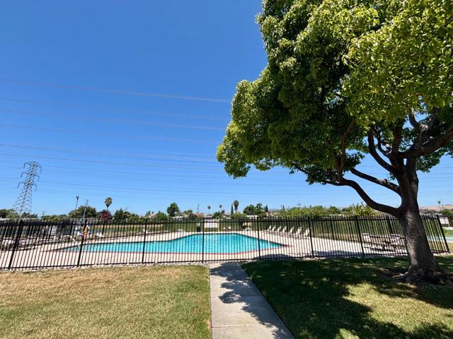 117 Fisk Terrace, Fremont CA: https://media.crmls.org/mediaz/a8c9f28d-dbcb-4b35-b8df-d51df4968ee9.jpg