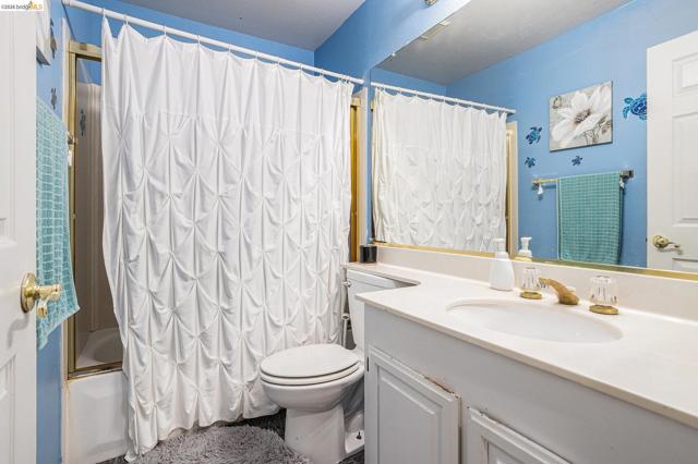 Image 15 of 22 For 5490 Lenora Rd