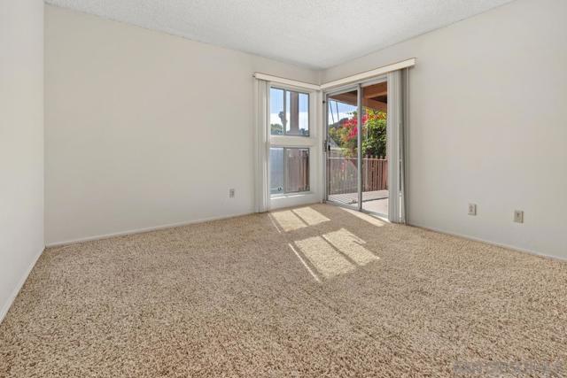 2600 TORRY PINES RD. #B27, La Jolla CA: https://media.crmls.org/mediaz/a8ca51fd-8976-4cca-852c-452c58bc7063.jpg