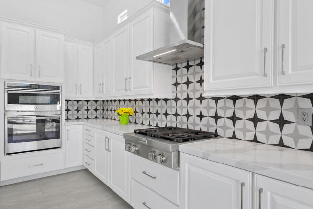 80360 Via Valerosa, La Quinta CA: https://media.crmls.org/mediaz/a8cb495a-4985-4da3-8494-a36e223d3247.jpg