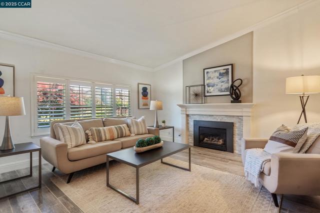 4672 N Larwin Ave, Concord CA: https://media.crmls.org/mediaz/a8d020a3-a4e0-40c0-8d3f-ef17d8b1a344.jpg