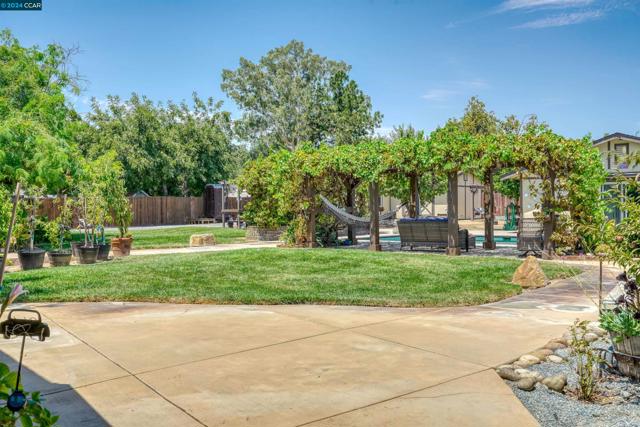 80 Yula Way, Oakley, California 94561, 5 Bedrooms Bedrooms, ,4 BathroomsBathrooms,Single Family Residence,For Sale,Yula Way,41068494