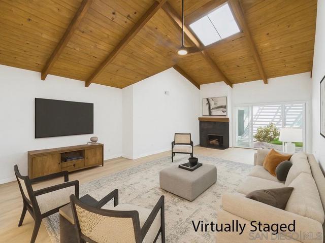 670 Bel Air Dr W, Vista CA: https://media.crmls.org/mediaz/a8d12618-a6f3-4d34-8f7e-5067acf6bcaf.jpg