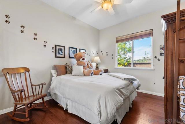 3180 Ridgeline Place, Escondido CA: https://media.crmls.org/mediaz/a8d1c69d-4002-4a63-bc40-468a41283756.jpg