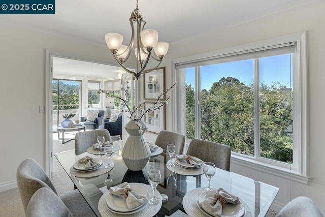 3258 Rossmoor Pkwy, Walnut Creek CA: https://media.crmls.org/mediaz/a8d1cc35-a13b-483c-befd-0dcb53e7e44e.jpg