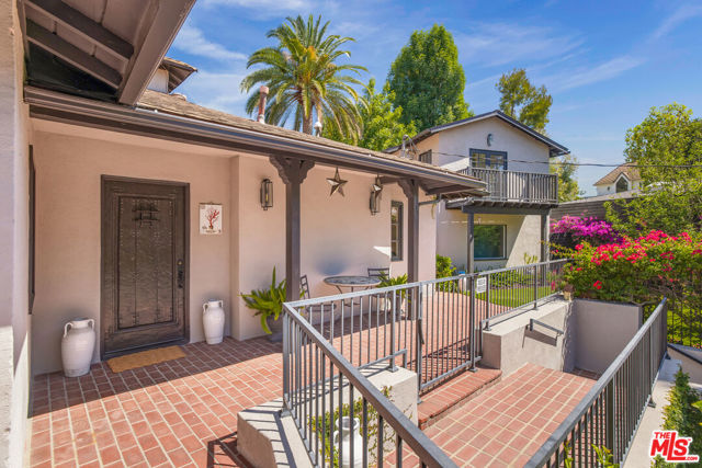 2770 La Castana Drive, Los Angeles CA: https://media.crmls.org/mediaz/a8d24880-cd15-4969-a3d9-46d9aa69c25f.jpg