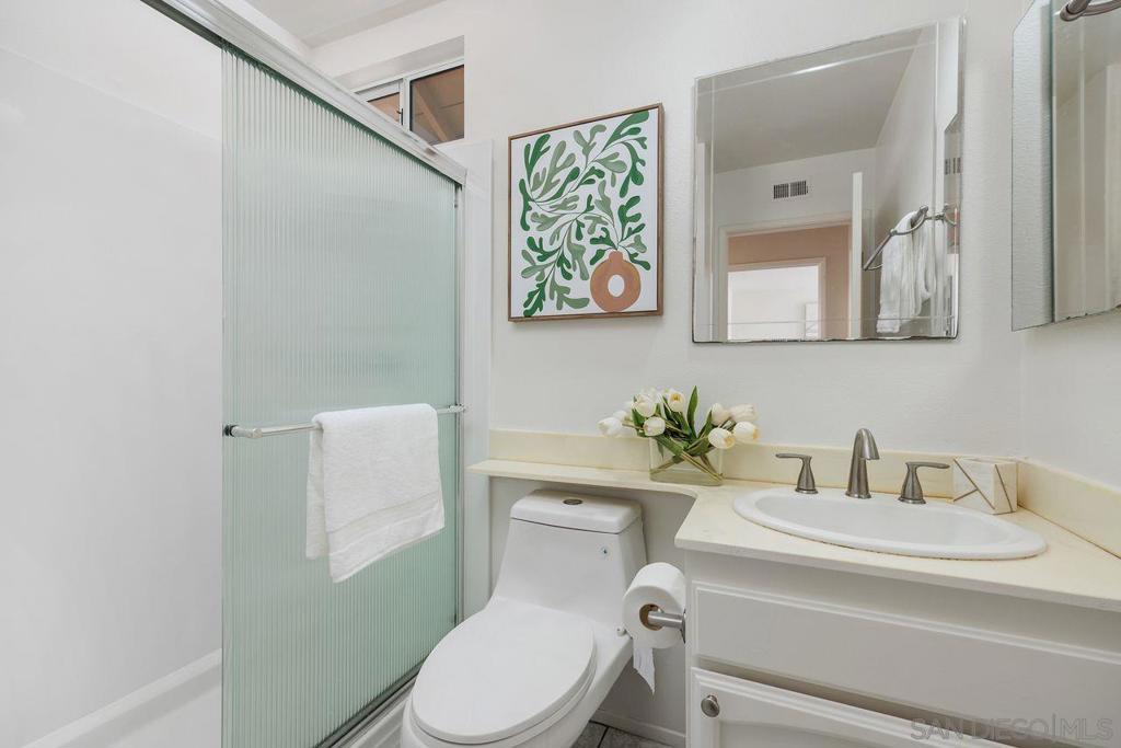 MLS #250036298SD img 1