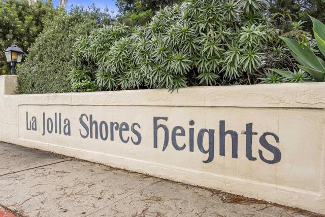 8871 Caminito Primavera, La Jolla CA: https://media.crmls.org/mediaz/a8d2b79c-a106-46c7-b05b-468e23cb3f44.jpg